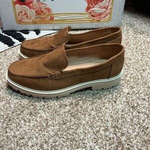 Journee Collection Women's Tan Slip-On Loafers